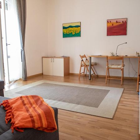 La Dimora Degli Elfi Casa Vacanza Pavia Bagian luar foto