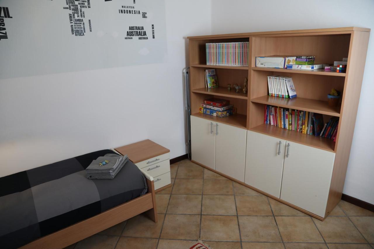 La Dimora Degli Elfi Casa Vacanza Pavia Bagian luar foto