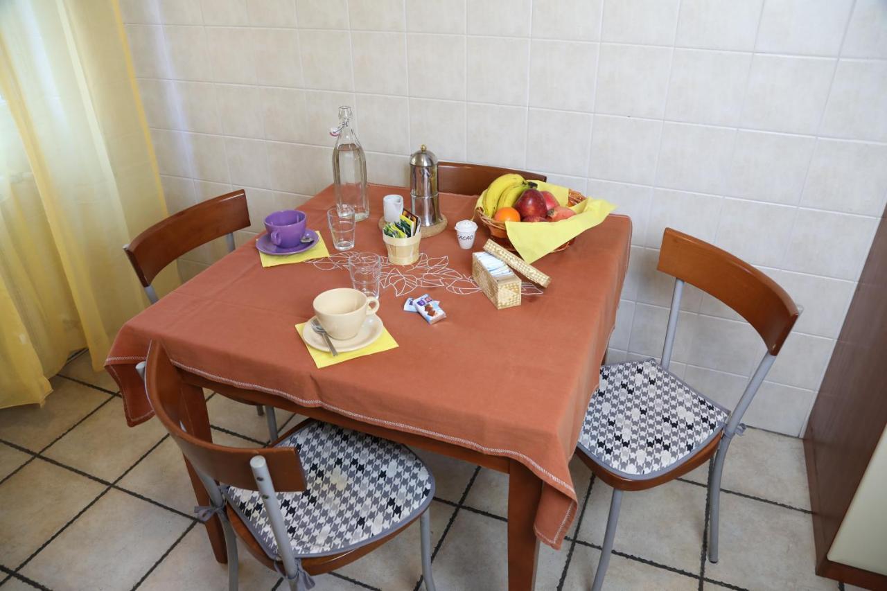 La Dimora Degli Elfi Casa Vacanza Pavia Bagian luar foto